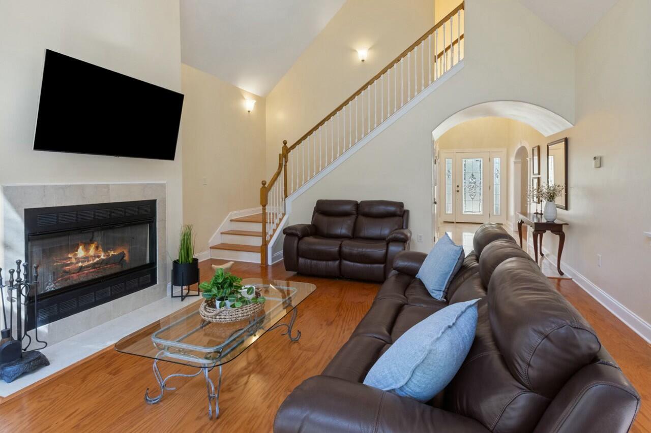 ROCKY BAYOU COUNTRY CLUB ESTATES 1 - Residential