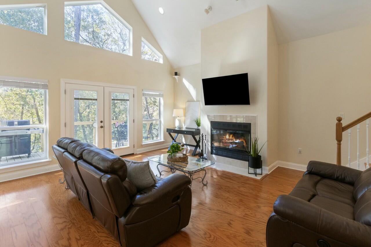 ROCKY BAYOU COUNTRY CLUB ESTATES 1 - Residential