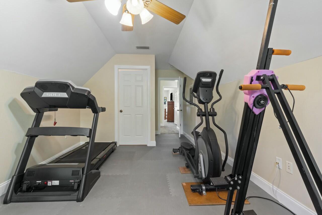 ROCKY BAYOU COUNTRY CLUB ESTATES 1 - Residential