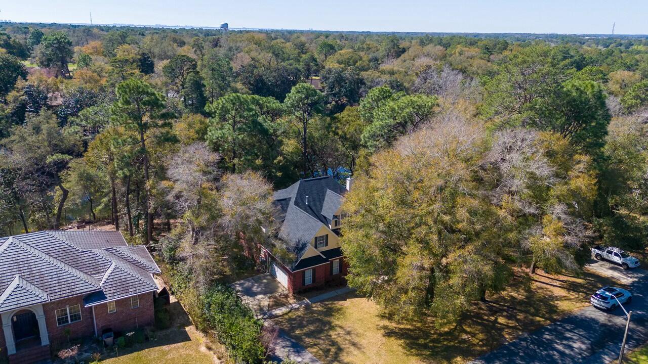 ROCKY BAYOU COUNTRY CLUB ESTATES 1 - Residential