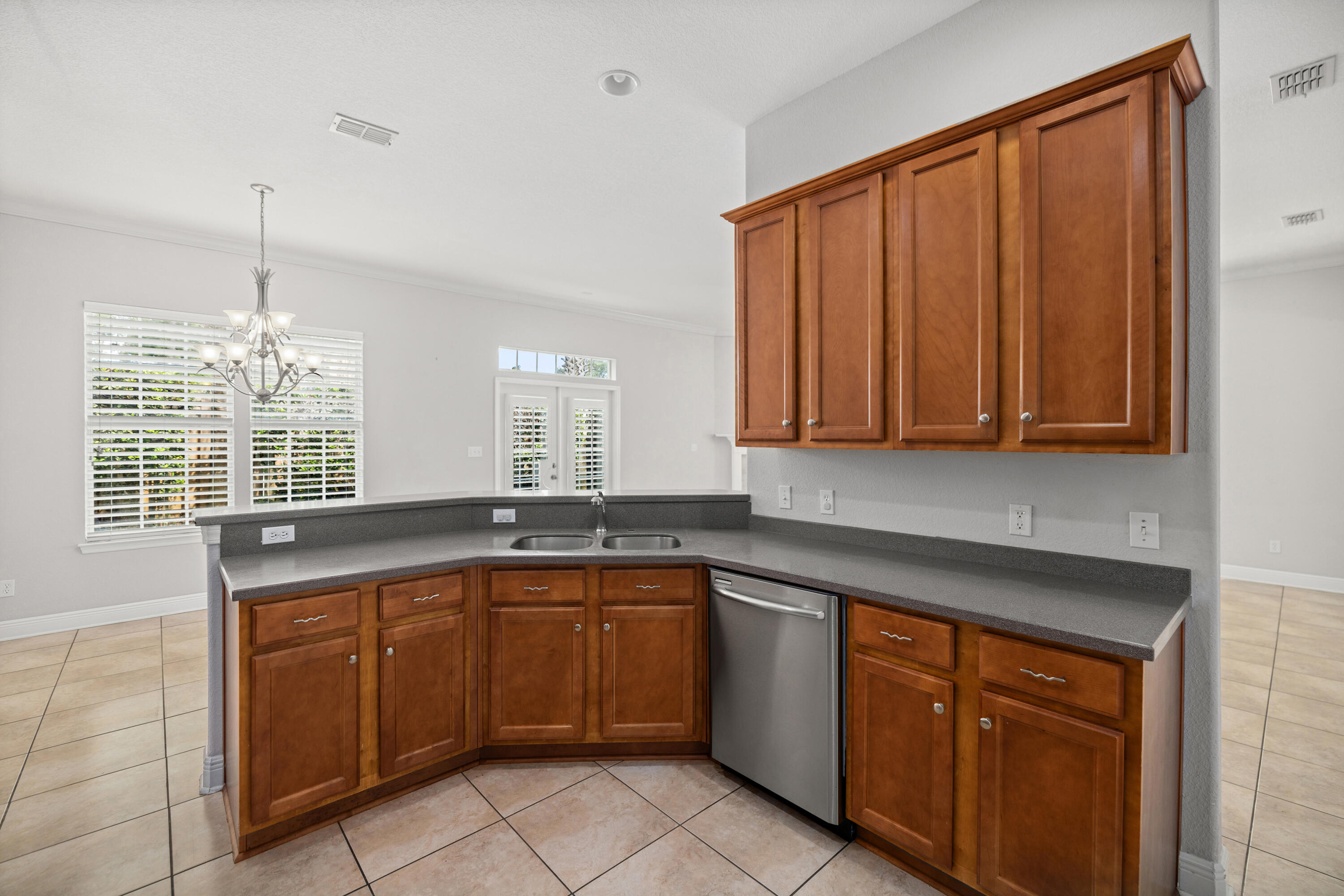 NEWPORT S/D - Residential Lease