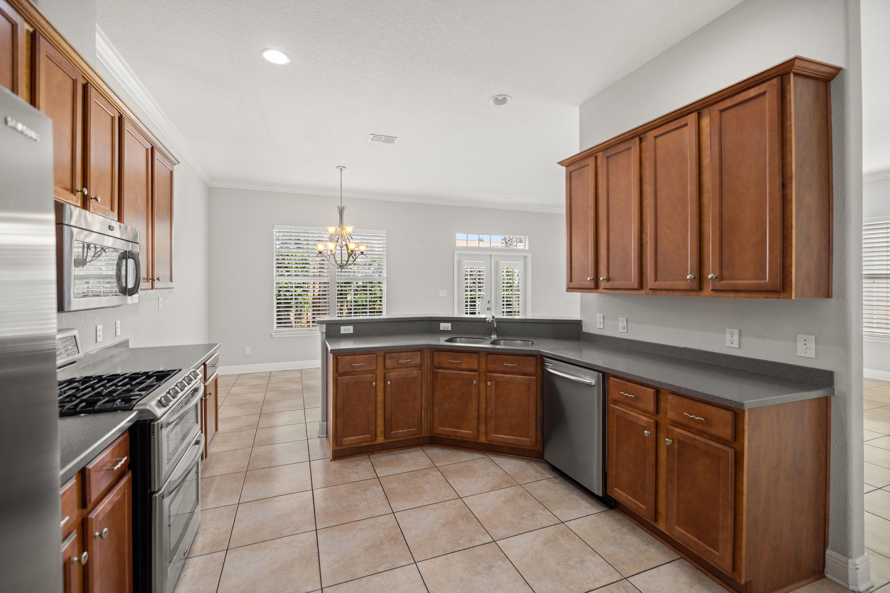 NEWPORT S/D - Residential Lease