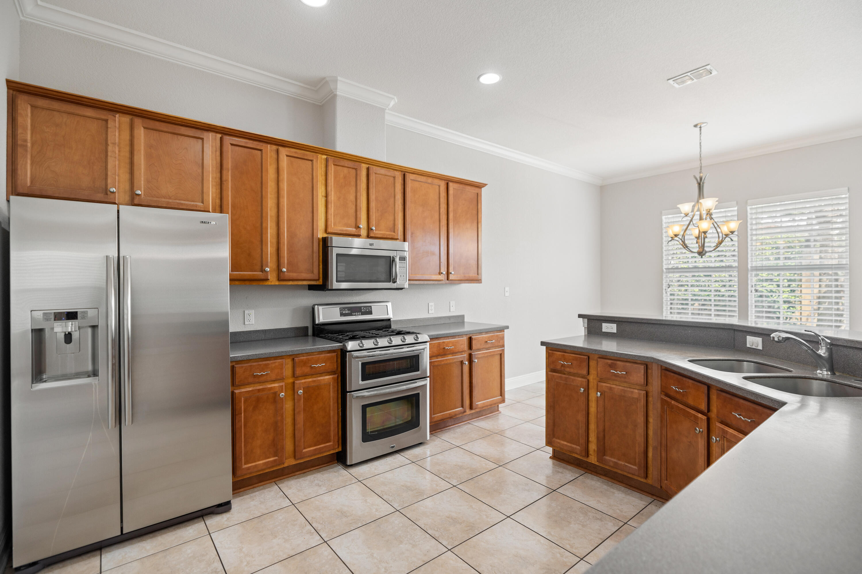 NEWPORT S/D - Residential Lease