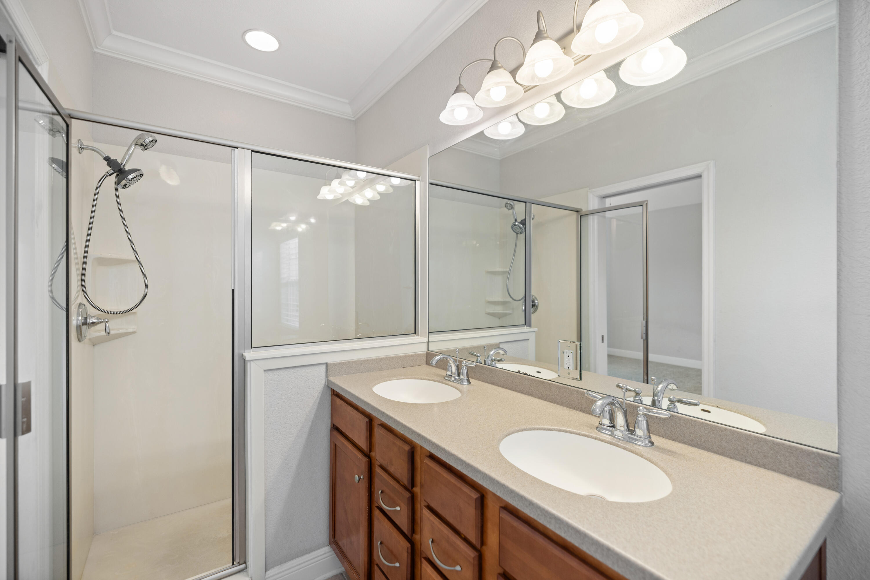 NEWPORT S/D - Residential Lease