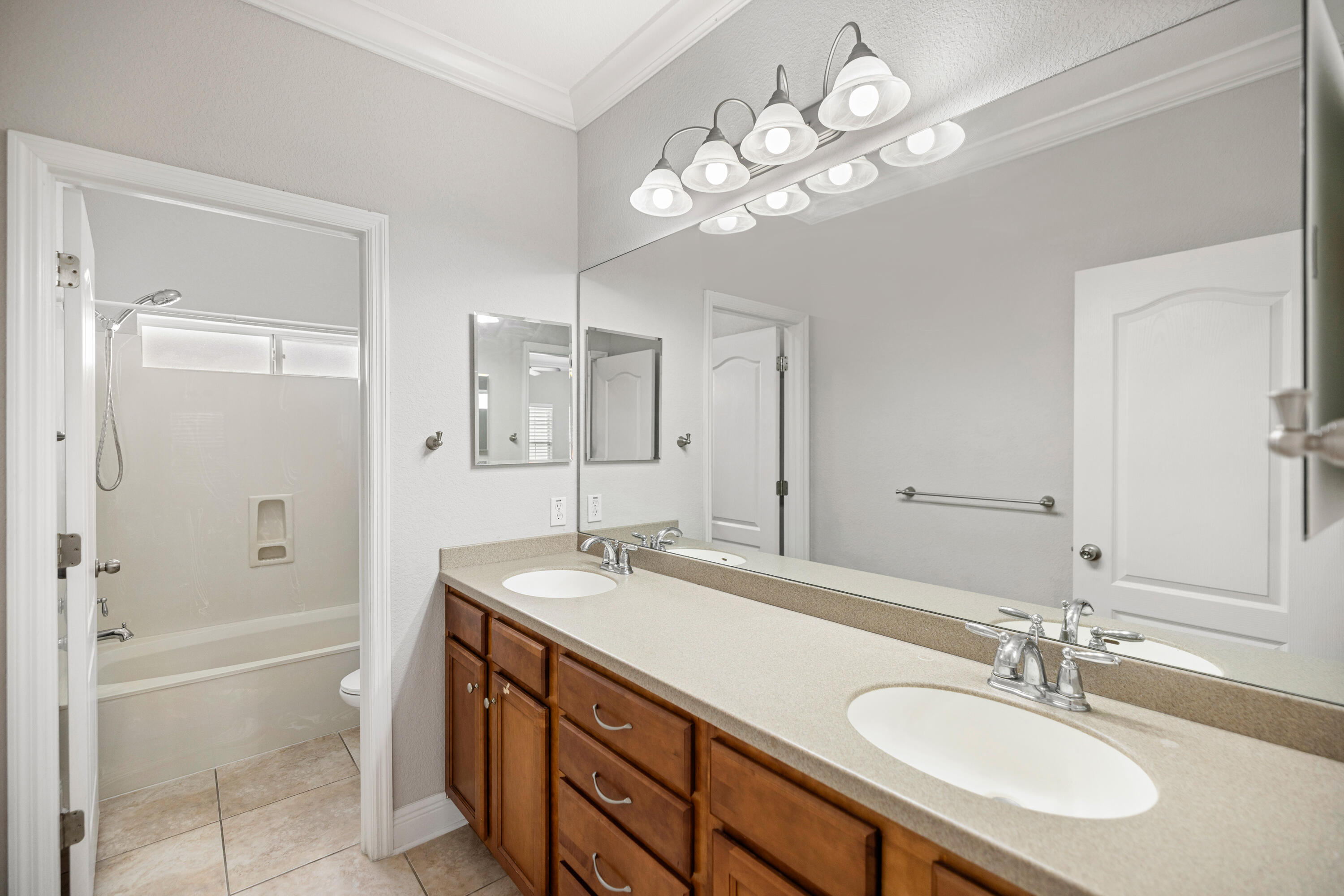 NEWPORT S/D - Residential Lease