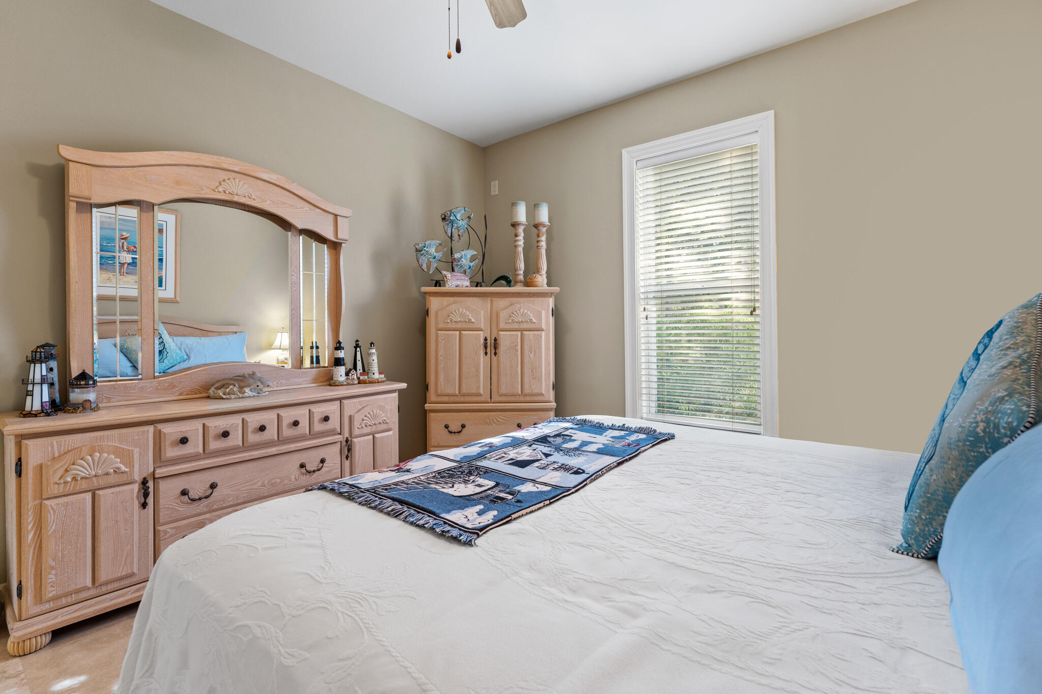 WHISPERING OAKS S/D - Residential