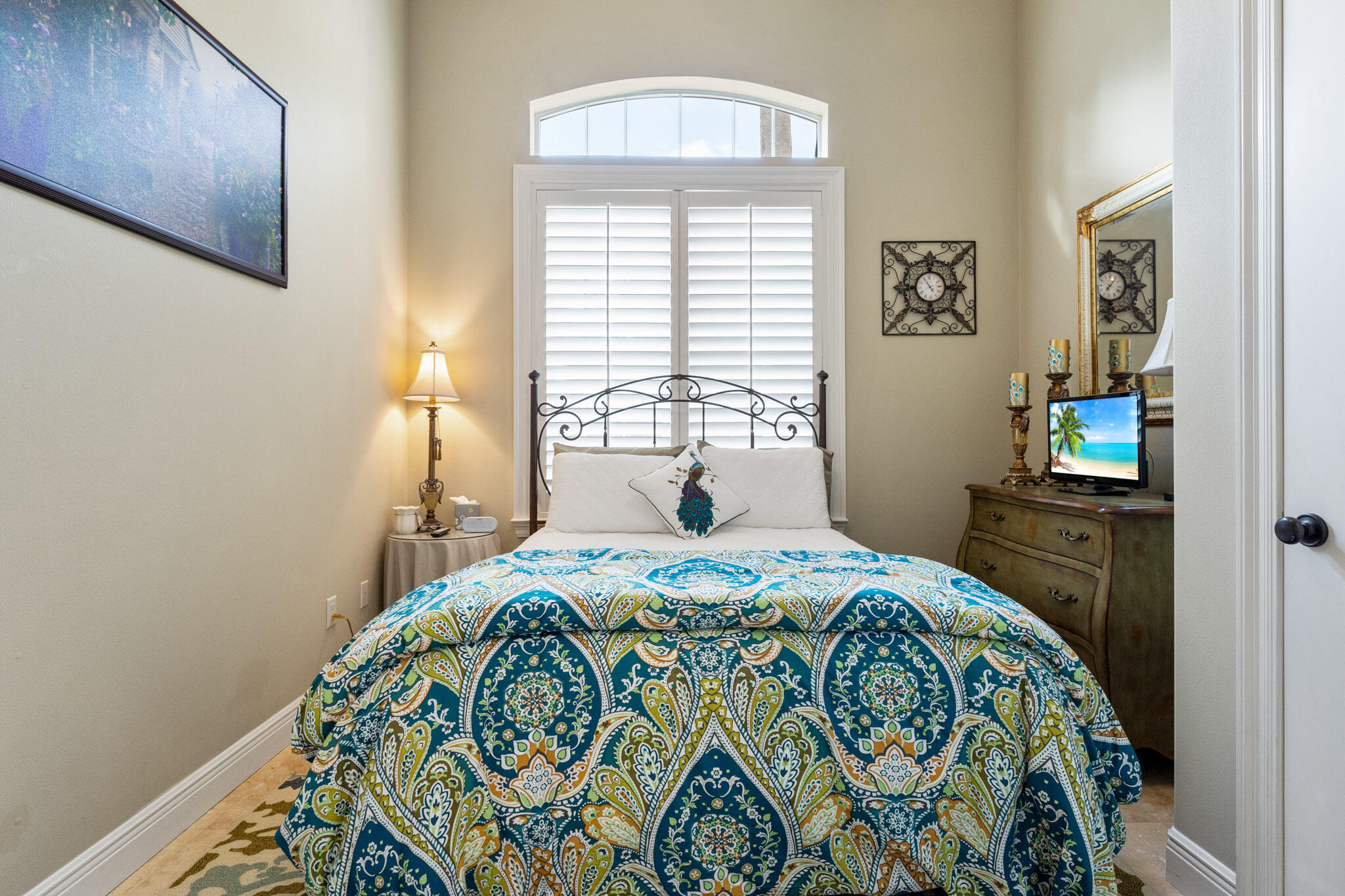 WHISPERING OAKS S/D - Residential