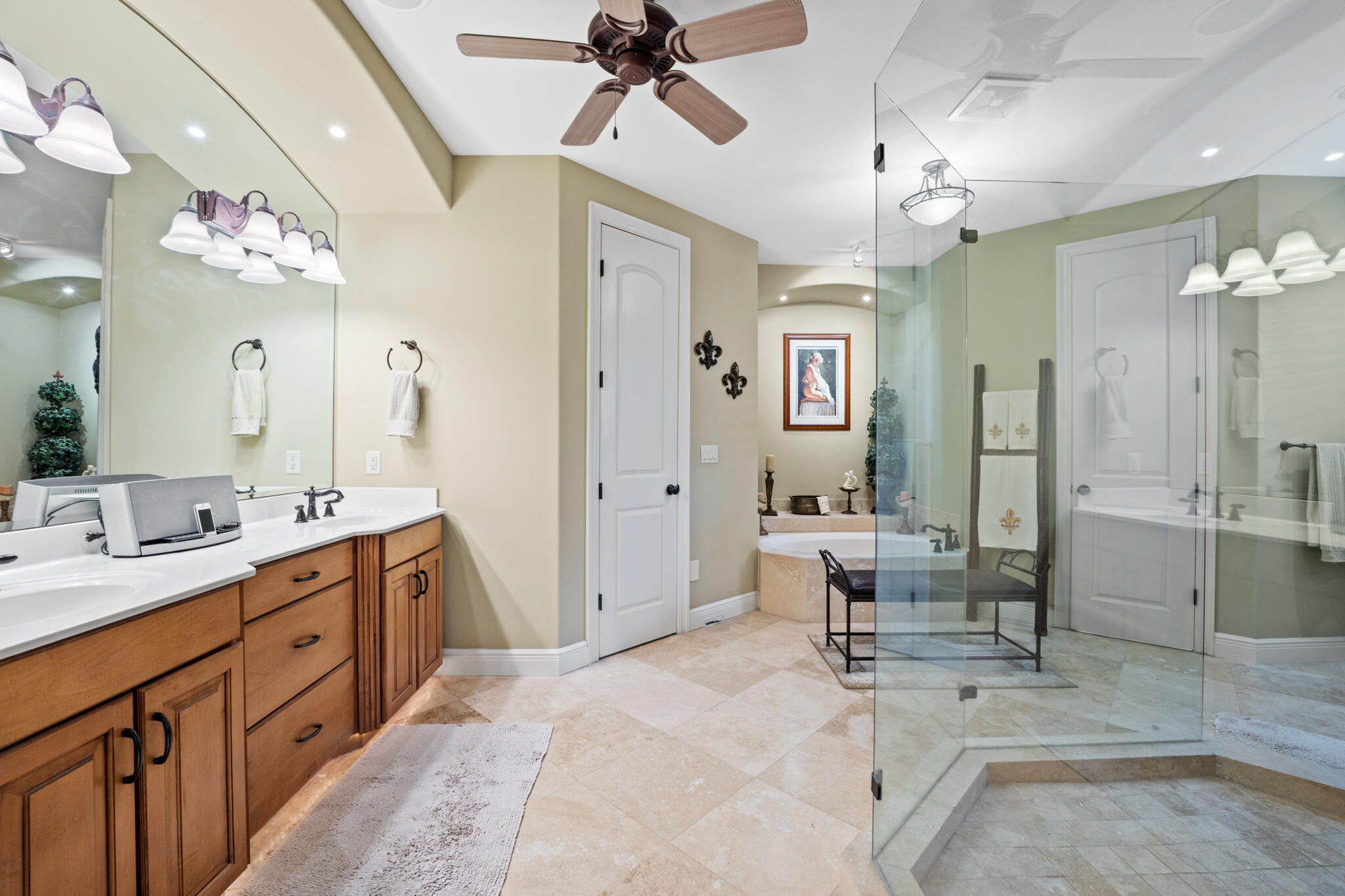 WHISPERING OAKS S/D - Residential