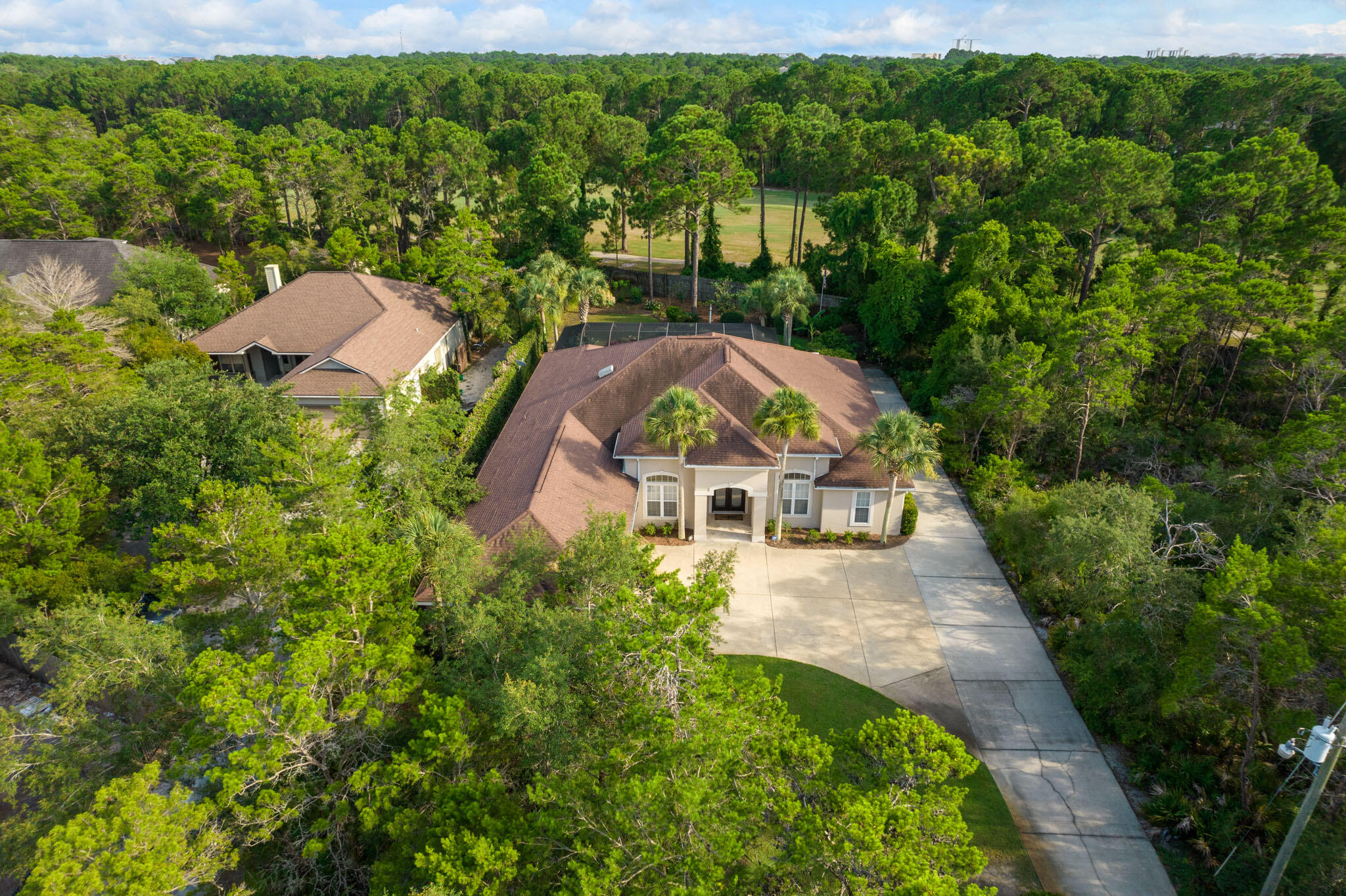 WHISPERING OAKS S/D - Residential