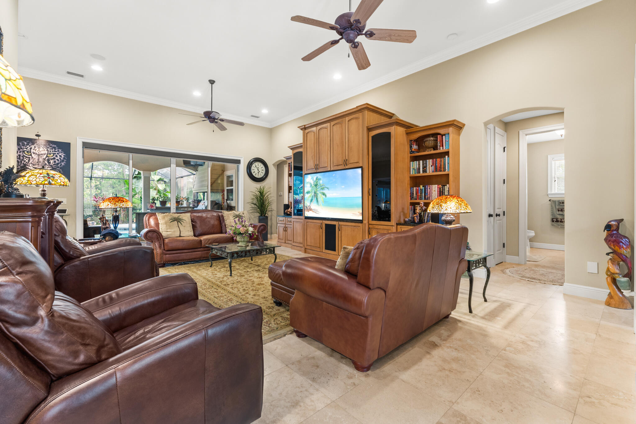 WHISPERING OAKS S/D - Residential