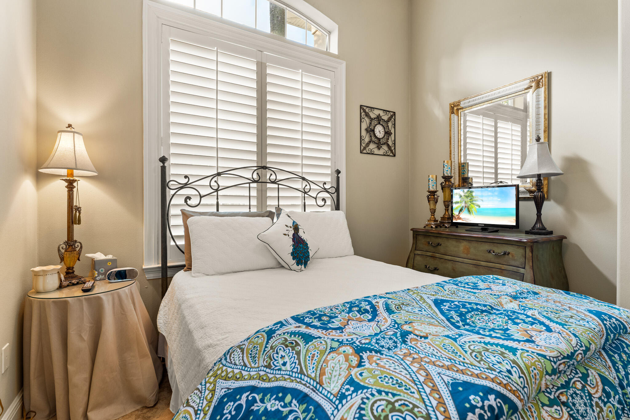 WHISPERING OAKS S/D - Residential