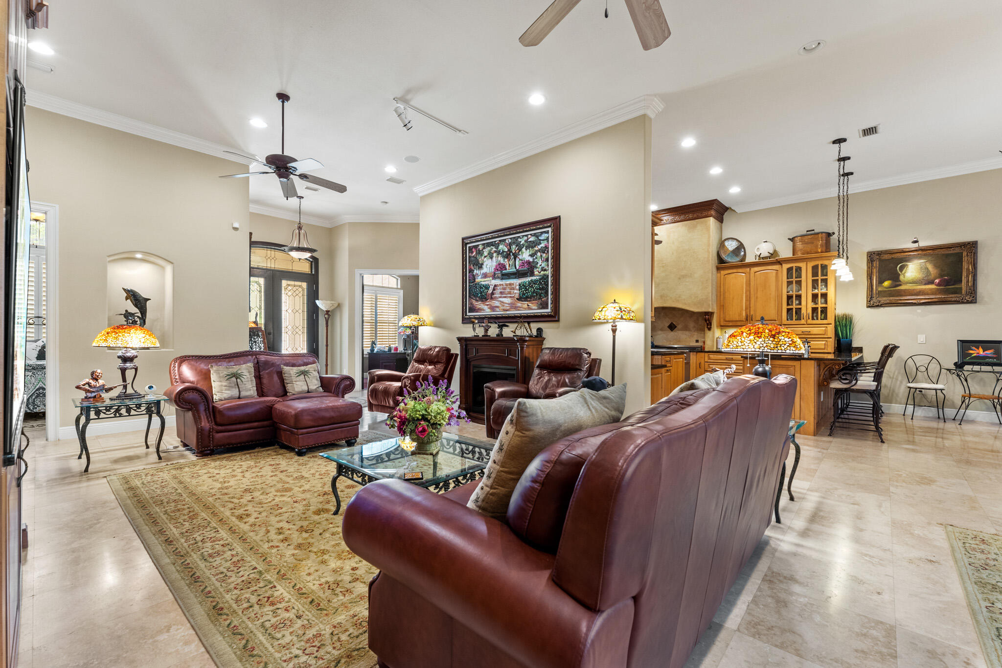 WHISPERING OAKS S/D - Residential