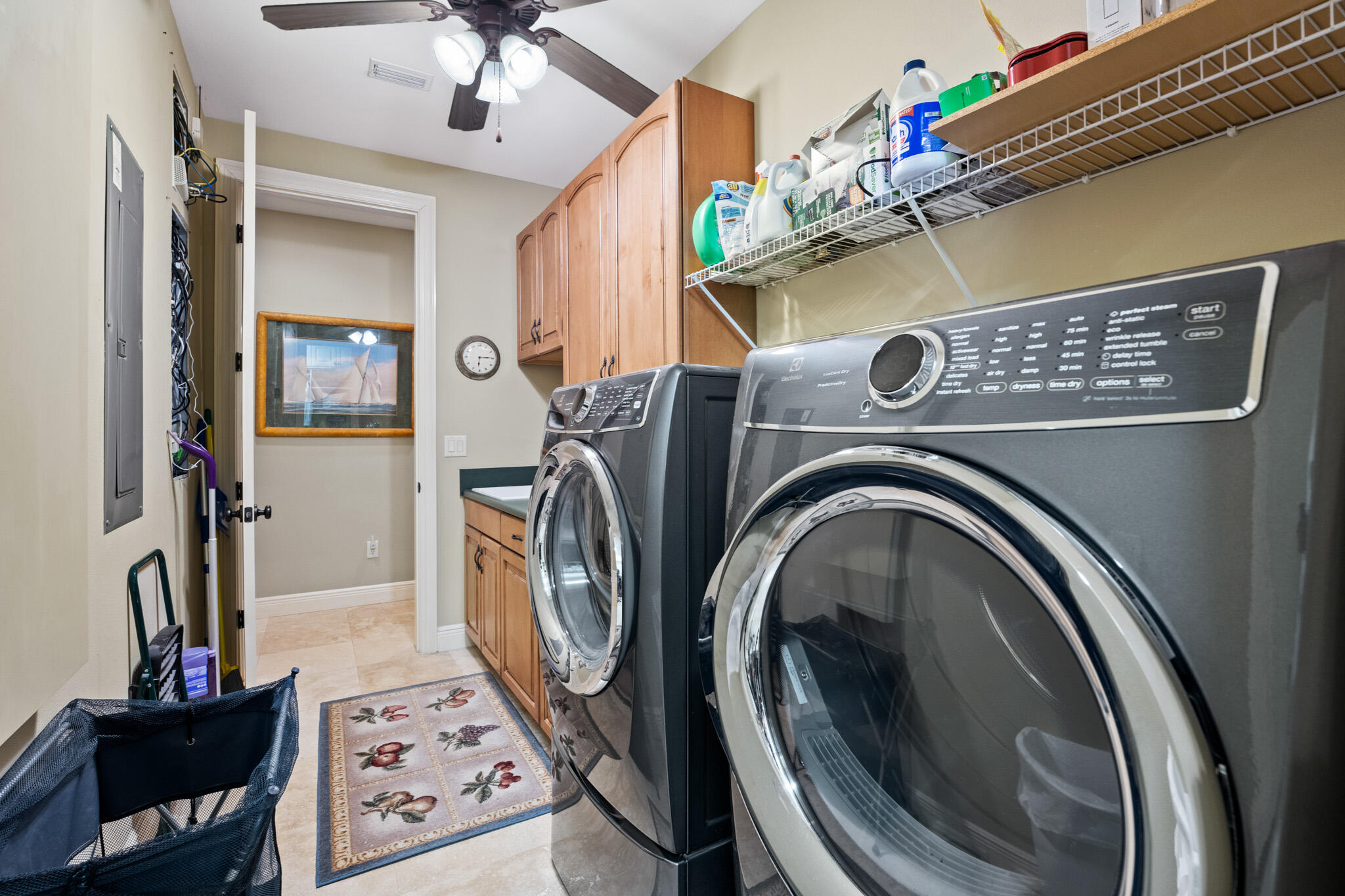 WHISPERING OAKS S/D - Residential