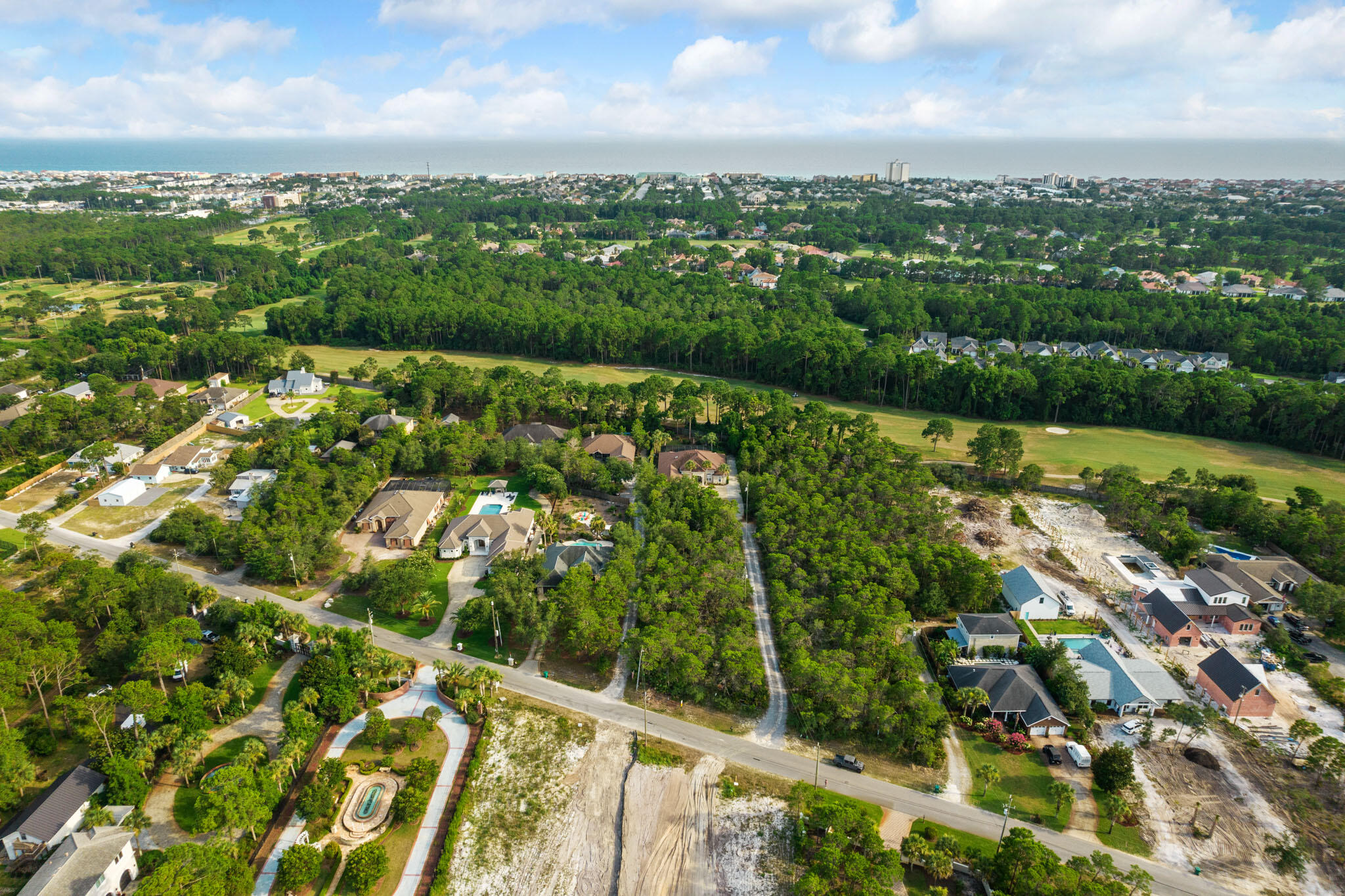 WHISPERING OAKS S/D - Residential