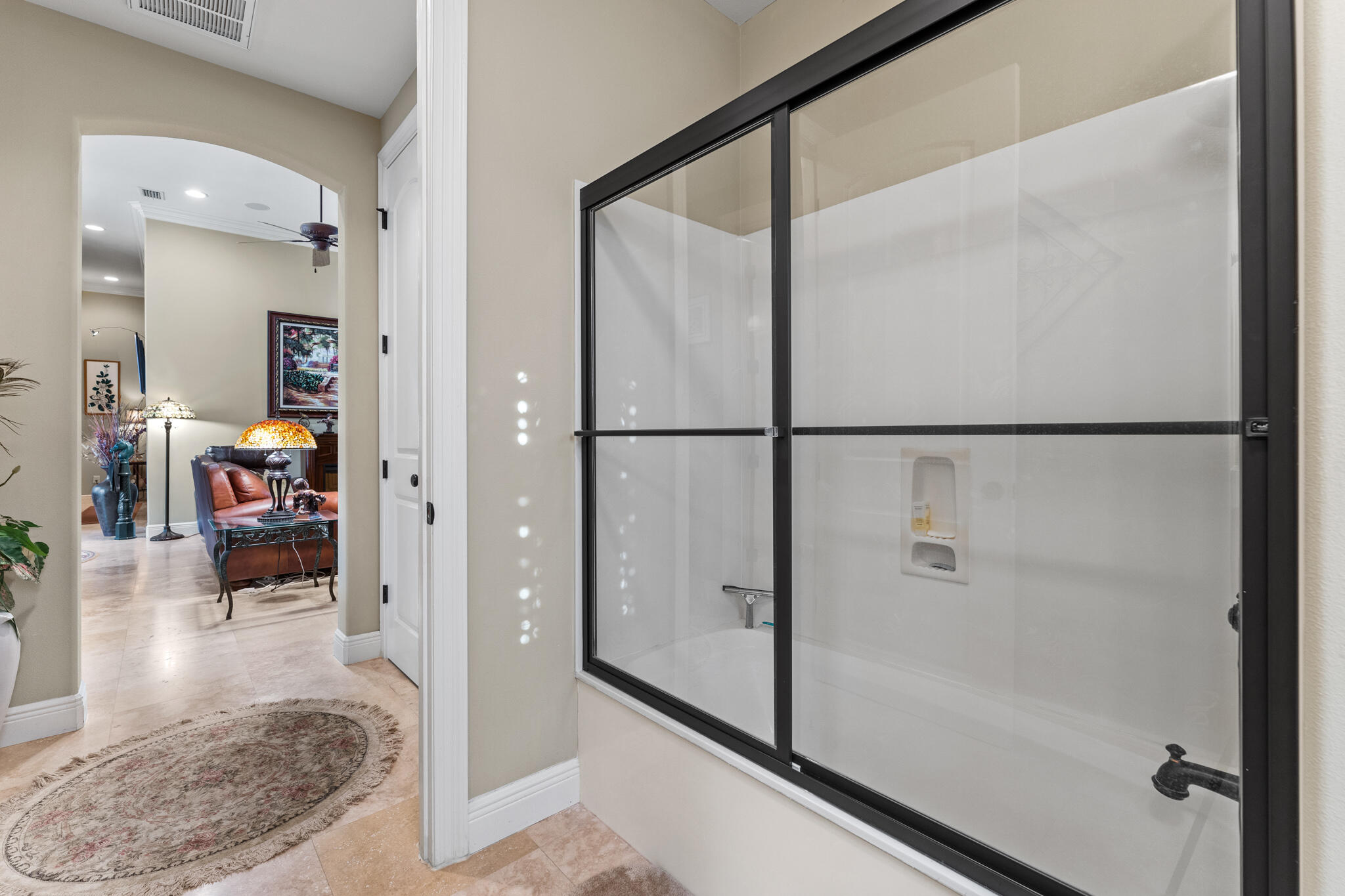 WHISPERING OAKS S/D - Residential