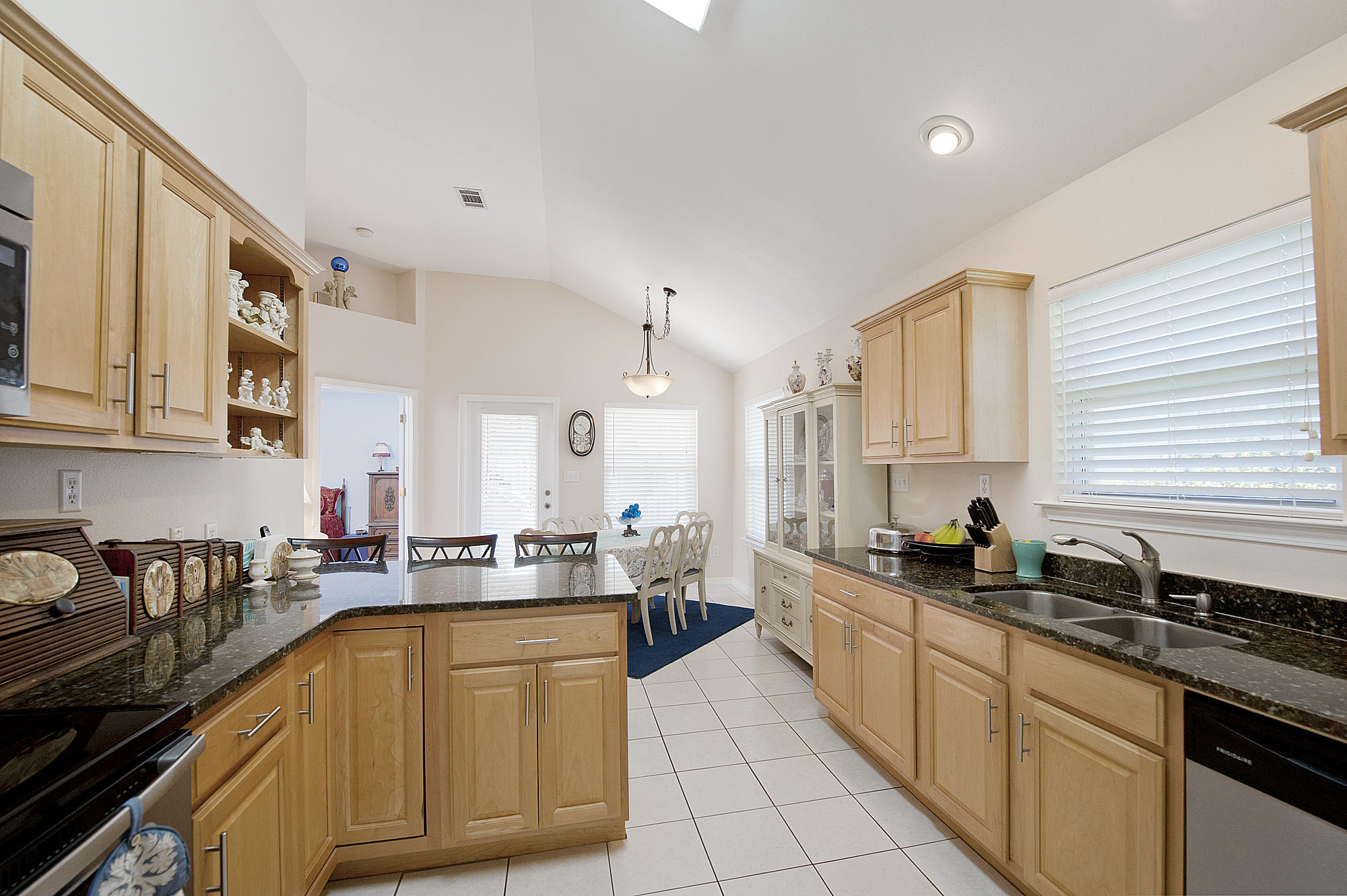 SHALIMAR OAKS - Residential