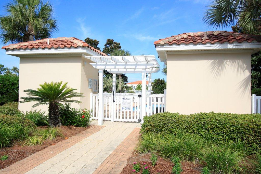 EMERALD WATERS VILLAGE - Land