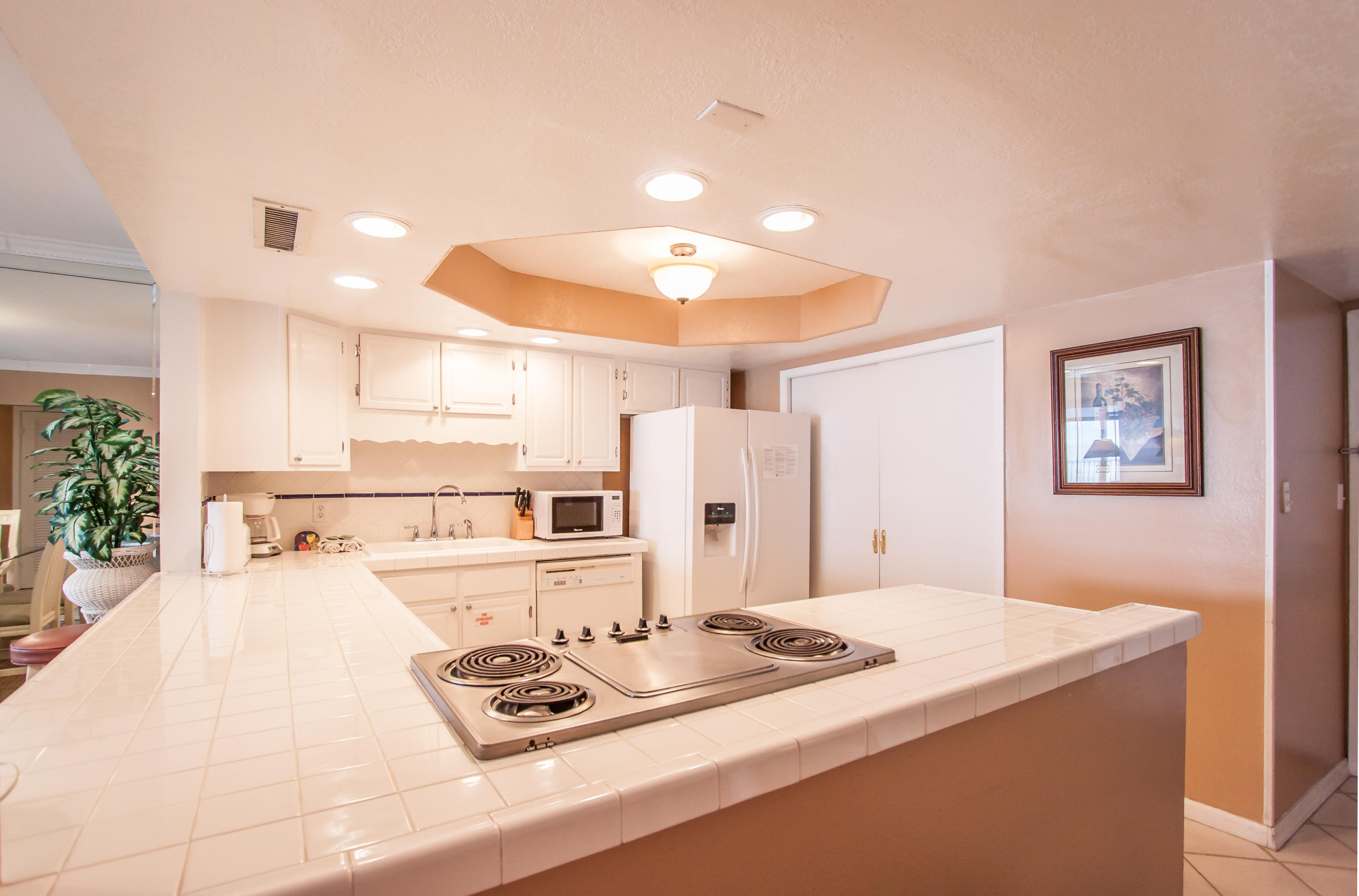 SHORELINE TOWERS 1 - Residential