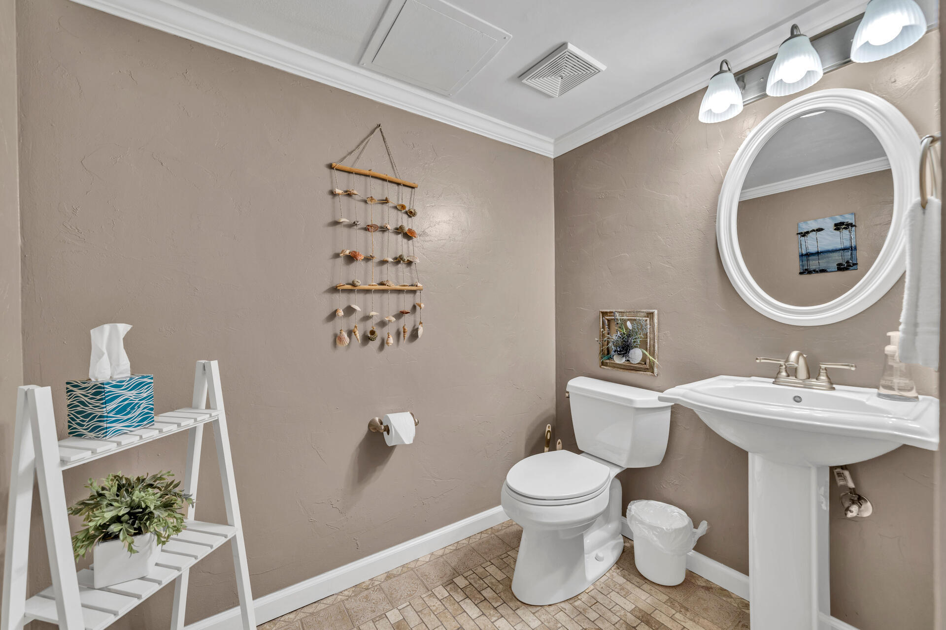 SHORELINE T/H - Residential