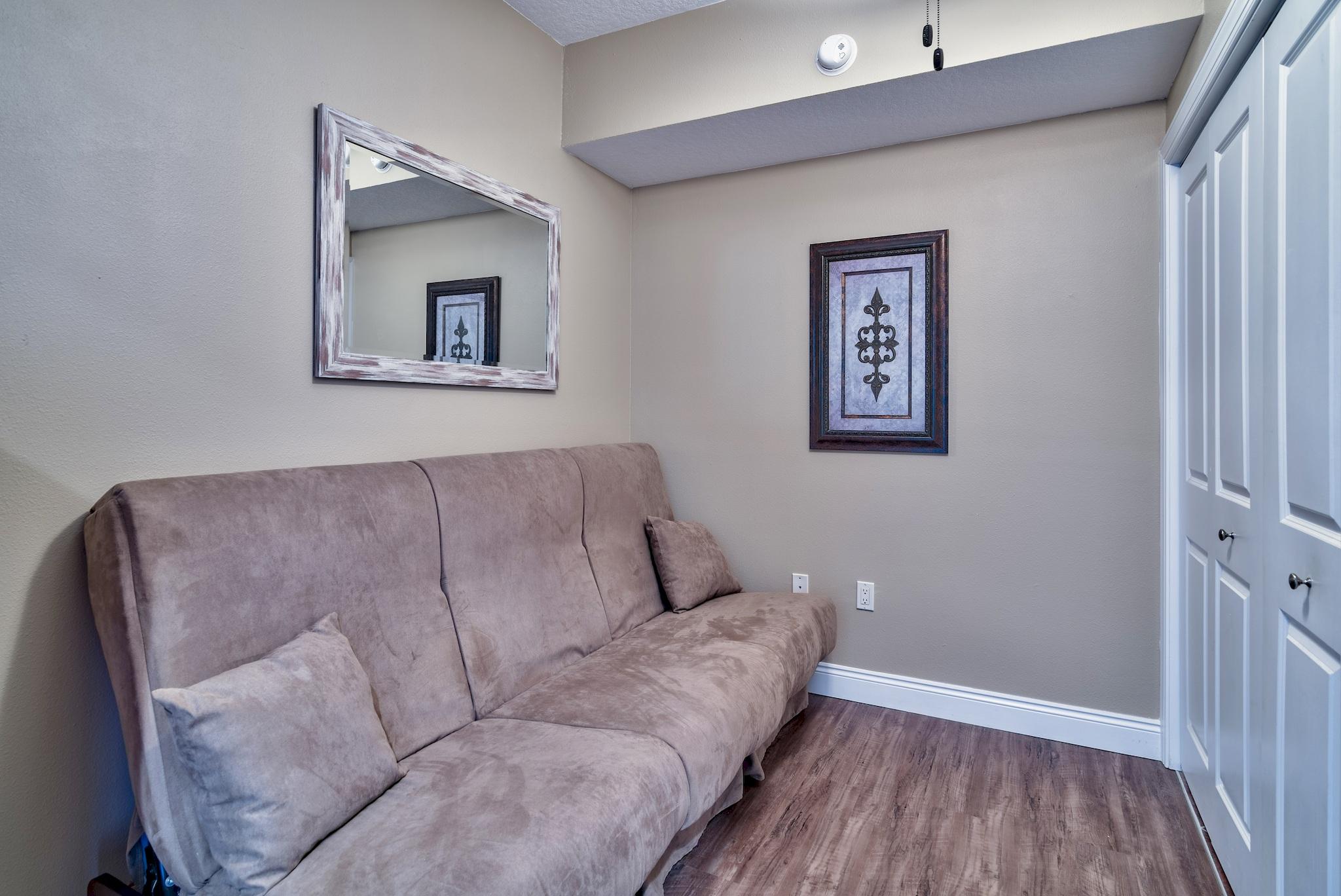 PALAZZO CONDOMINIUMS - Residential