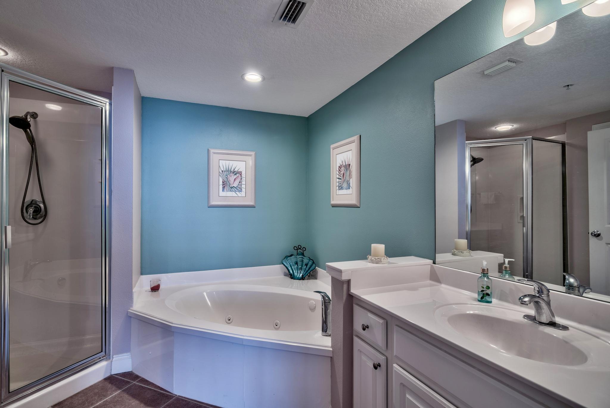 PALAZZO CONDOMINIUMS - Residential