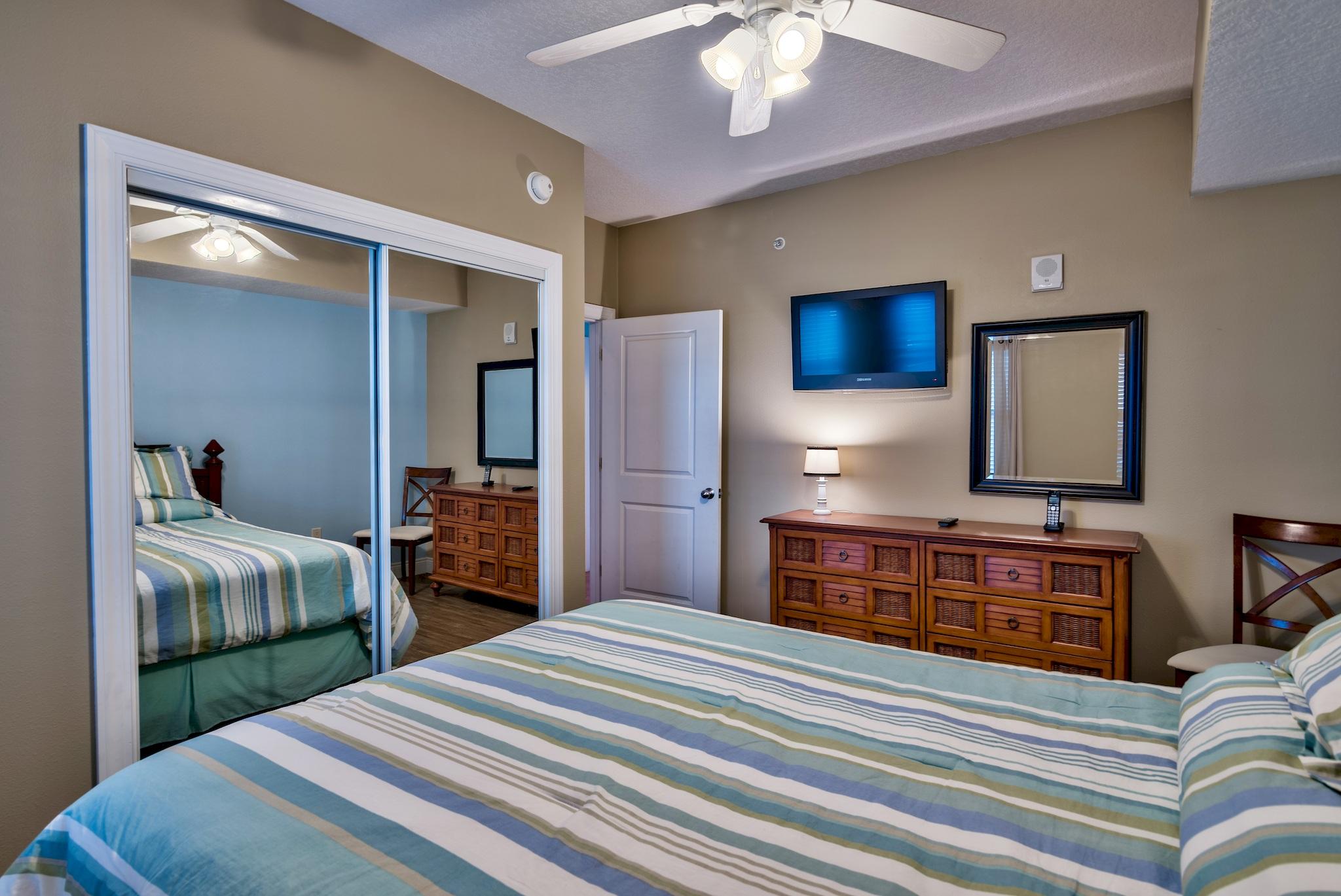 PALAZZO CONDOMINIUMS - Residential