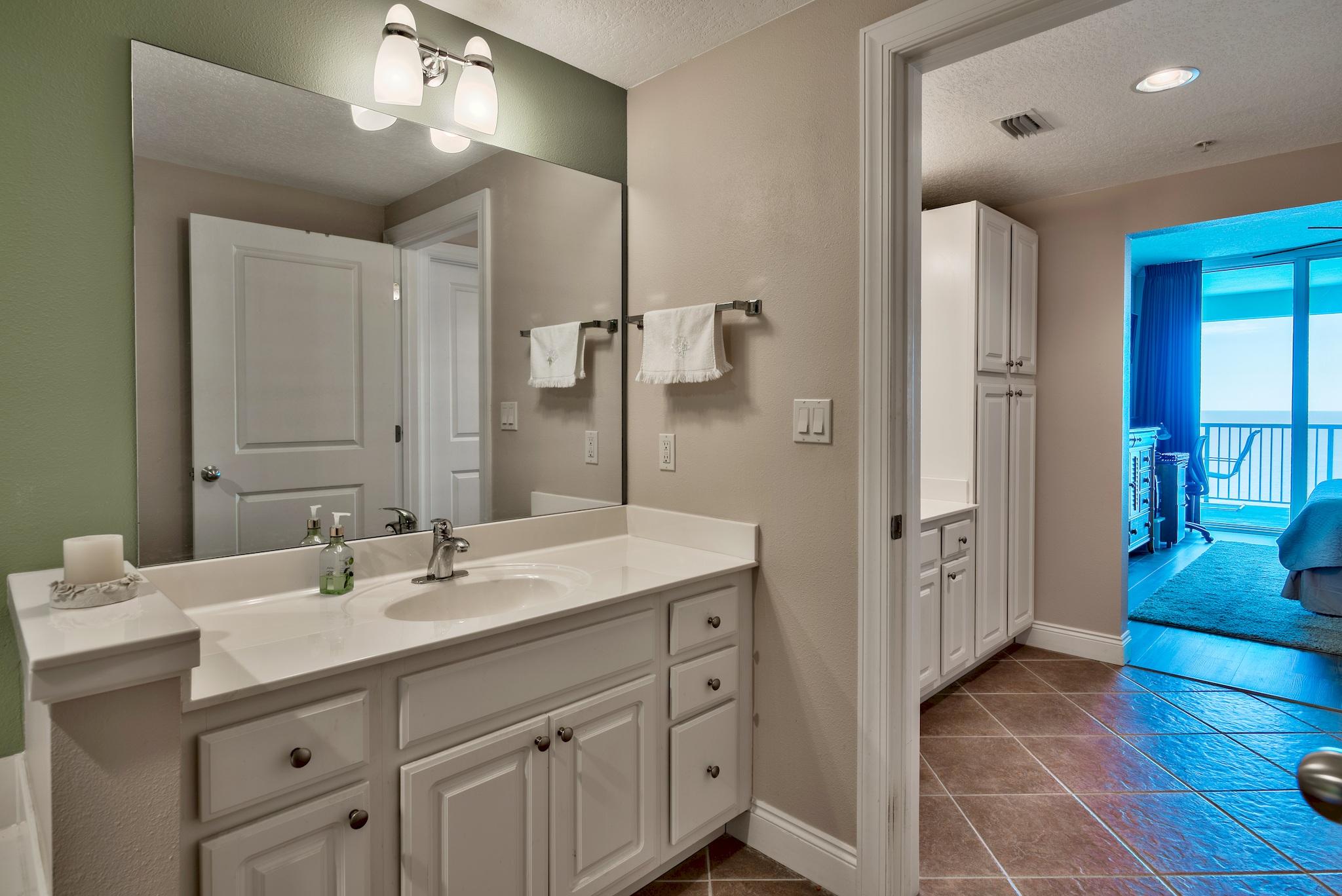 PALAZZO CONDOMINIUMS - Residential