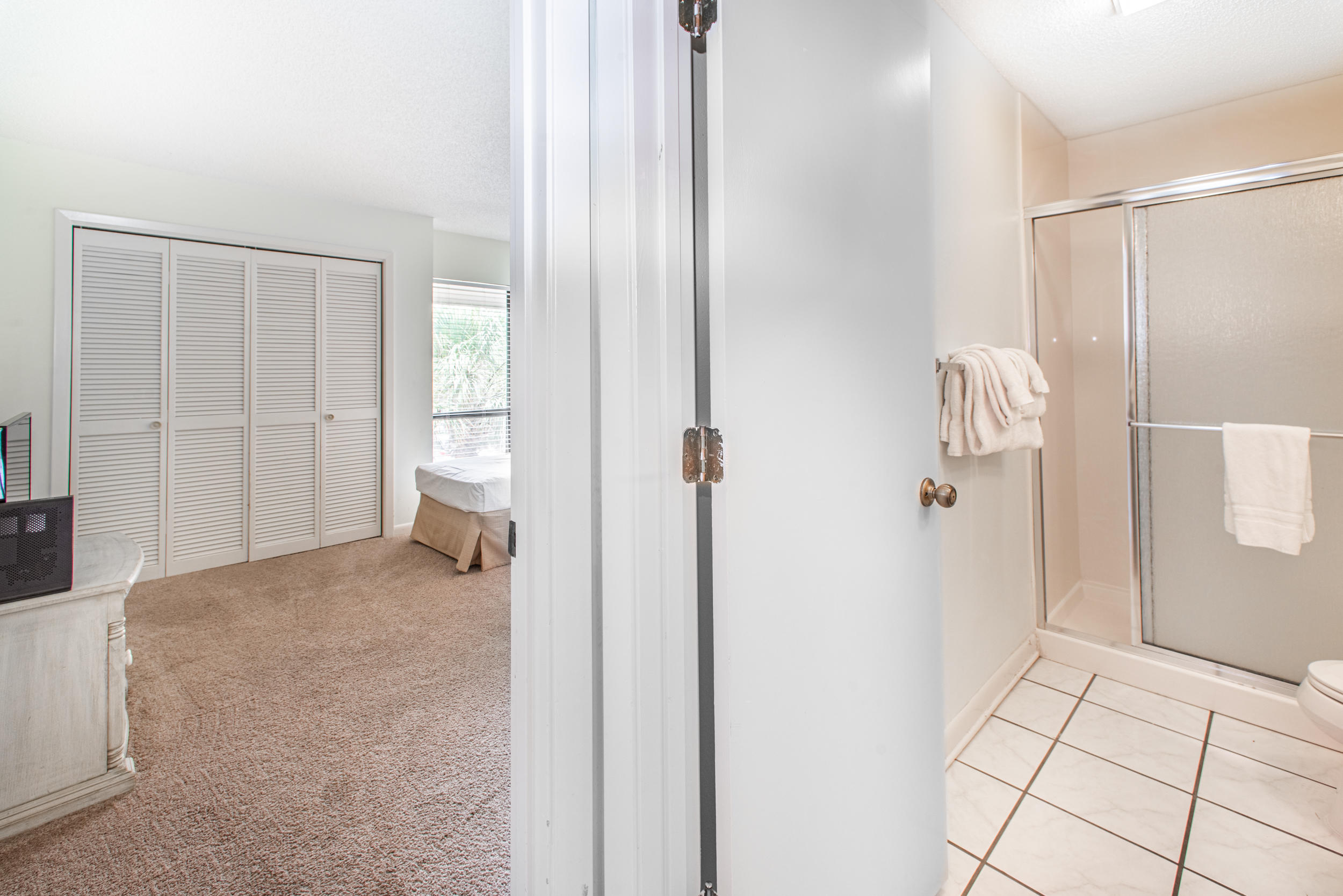 HARBOUR POINT CONDO - Residential