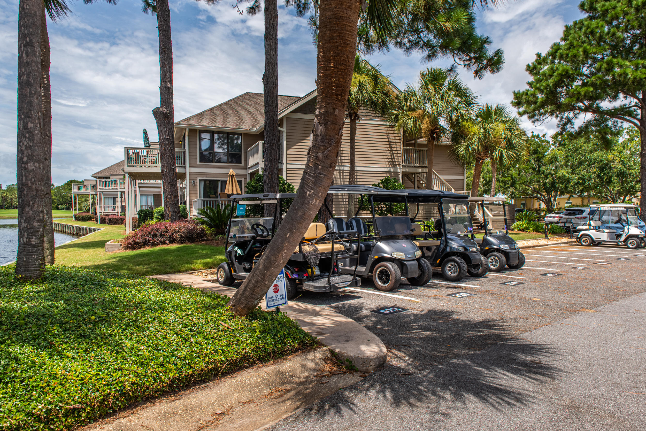 HARBOUR POINT CONDO - Residential