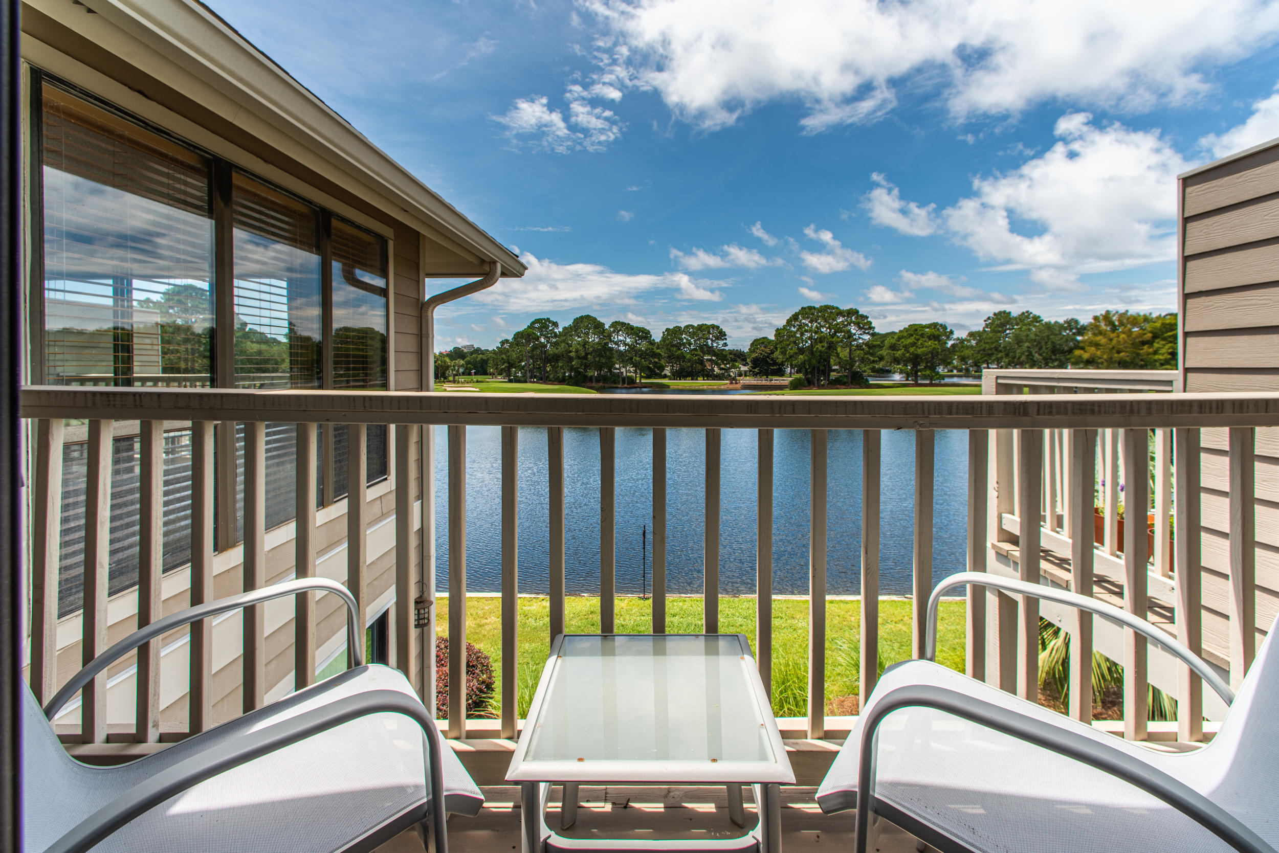 HARBOUR POINT CONDO - Residential