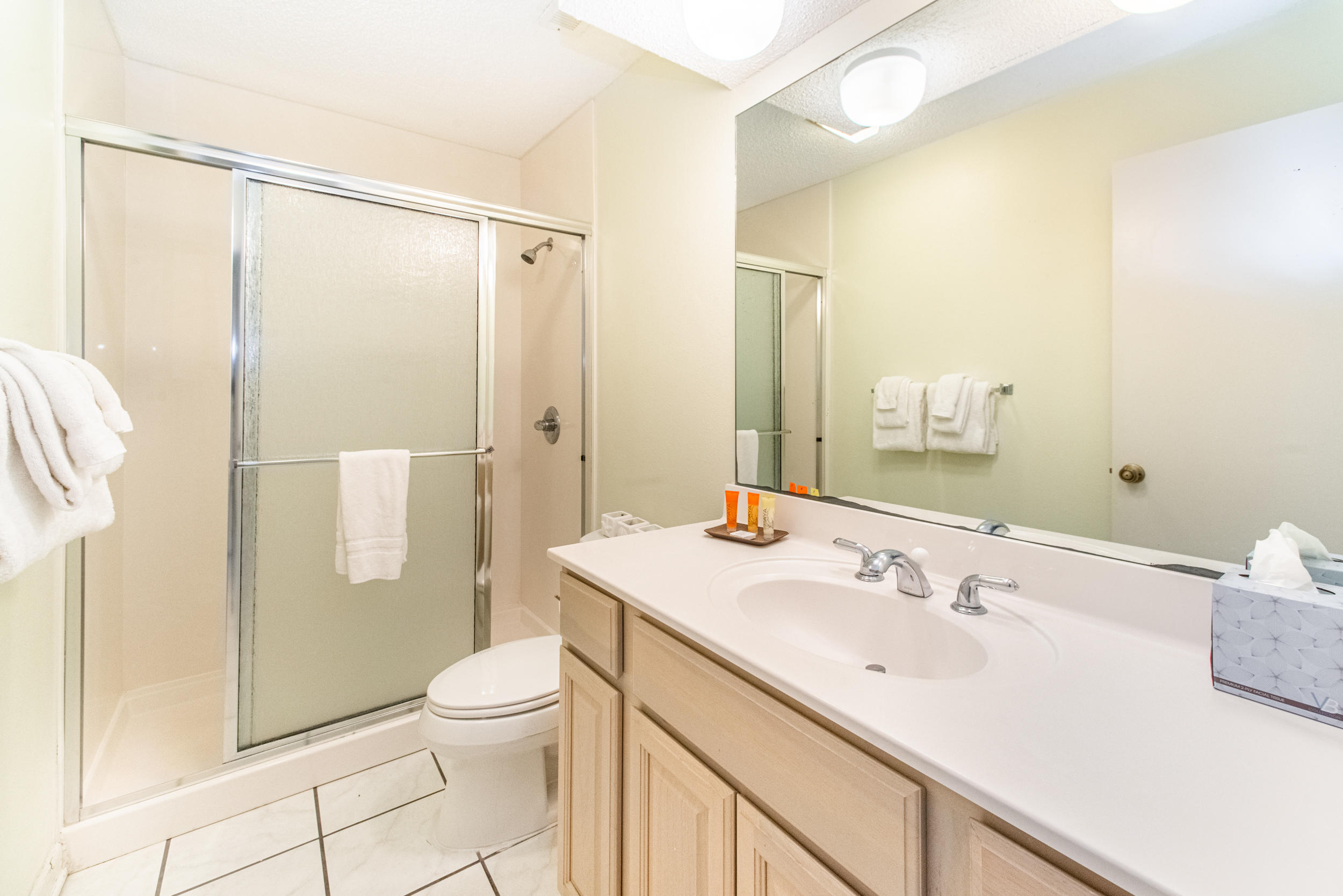 HARBOUR POINT CONDO - Residential