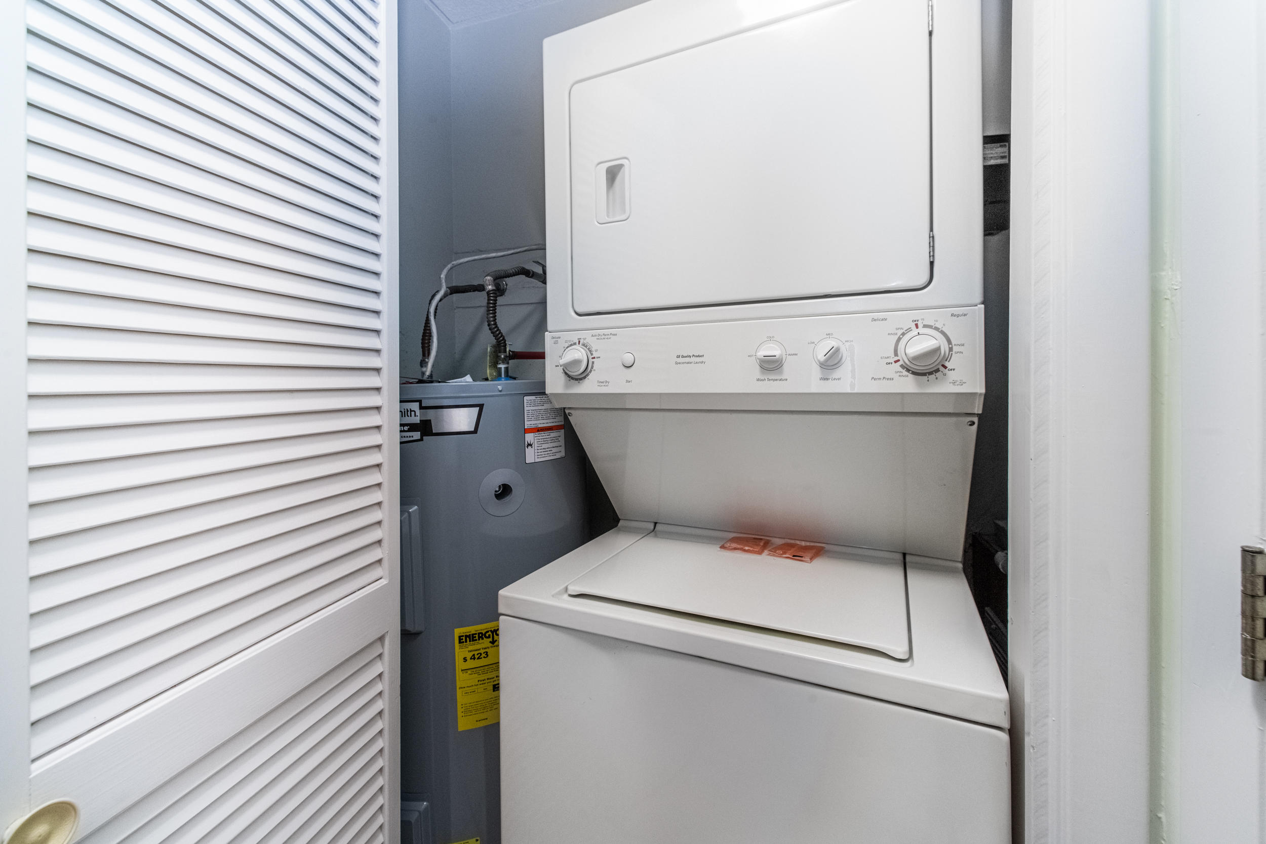 HARBOUR POINT CONDO - Residential