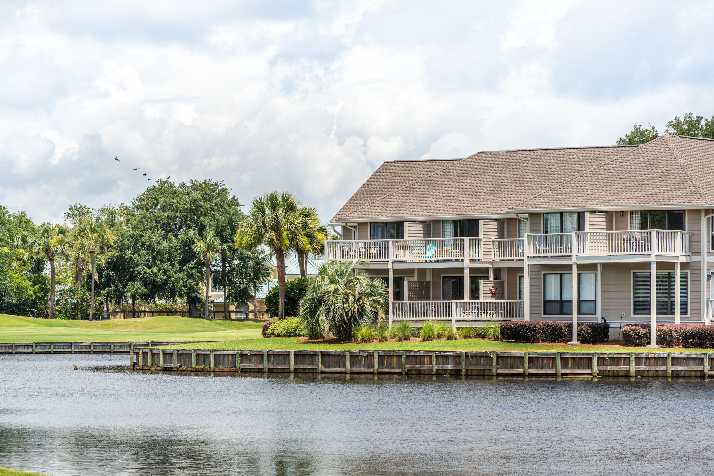 HARBOUR POINT CONDO - Residential