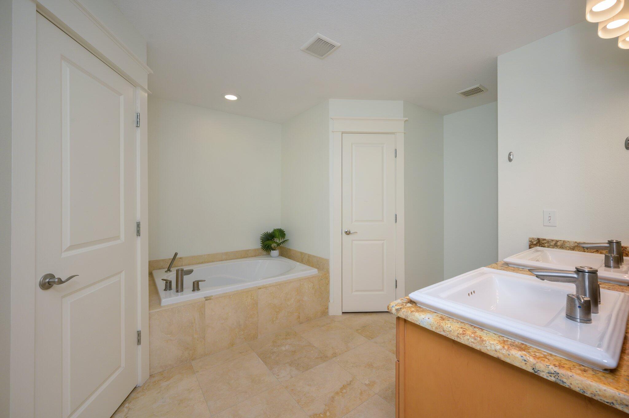 VALPARAISO PINECREST 2 - Residential