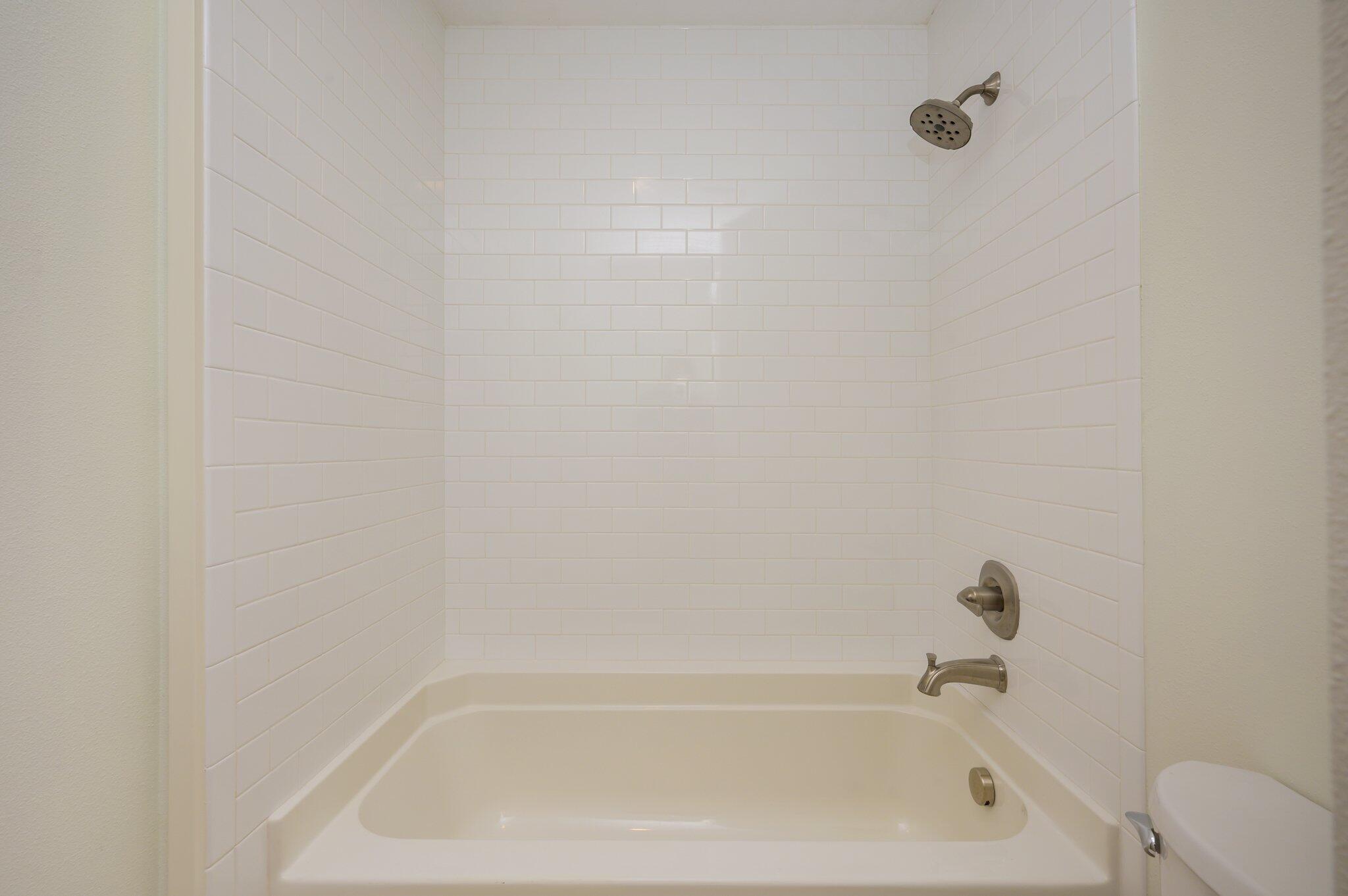 VALPARAISO PINECREST 2 - Residential