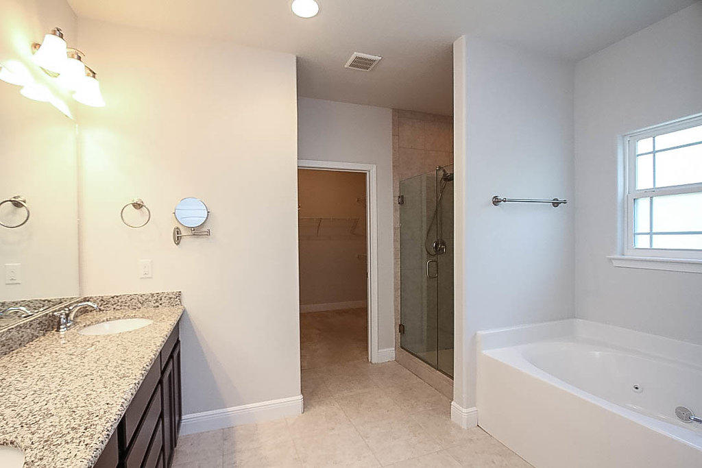 MAGNOLIA LAKE ESTATES PH 2 - Residential