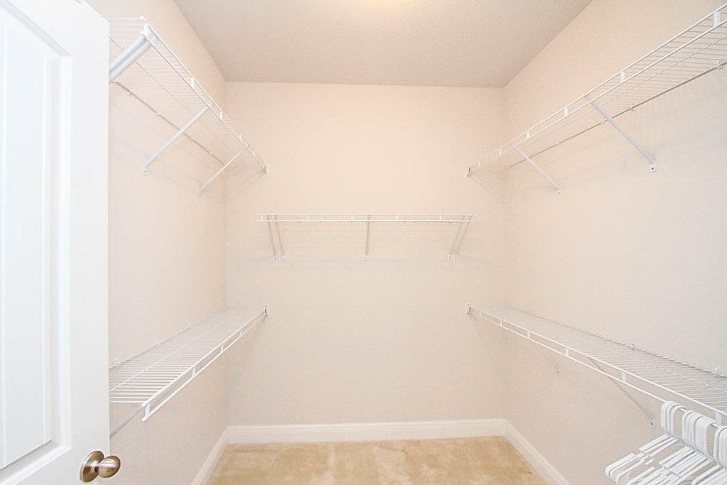 MAGNOLIA LAKE ESTATES PH 2 - Residential