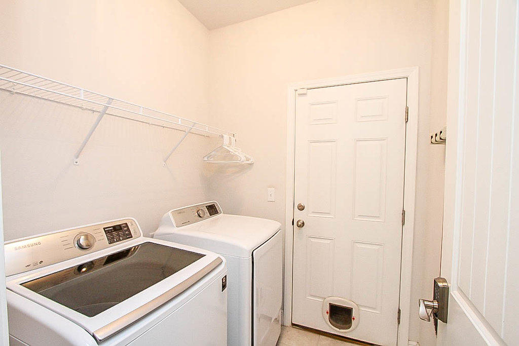 MAGNOLIA LAKE ESTATES PH 2 - Residential