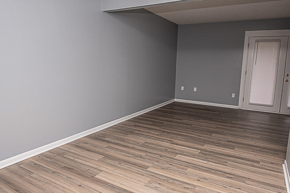 PEPPERTREE T/H - Residential Lease