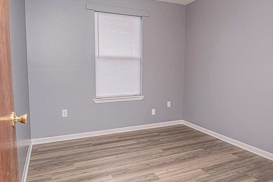 PEPPERTREE T/H - Residential Lease