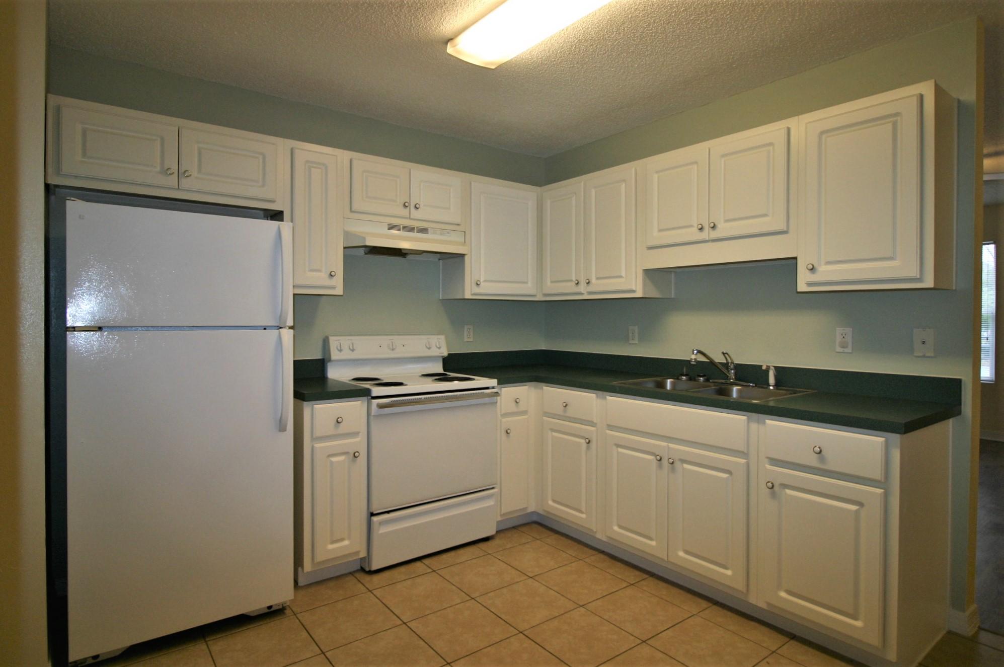 MORRIS ADDN TO CRESTVIEW - Residential Lease