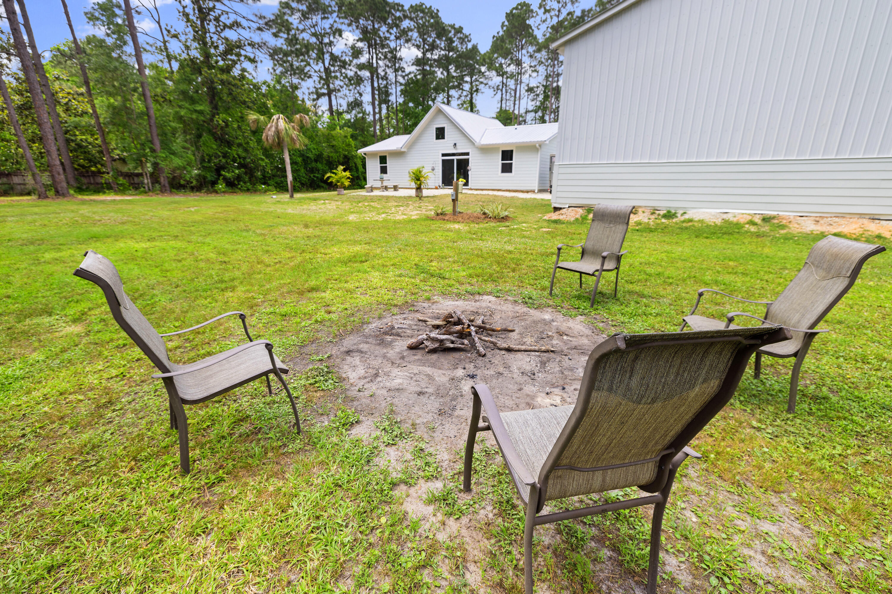 1807 Chat Holly Rd - Residential