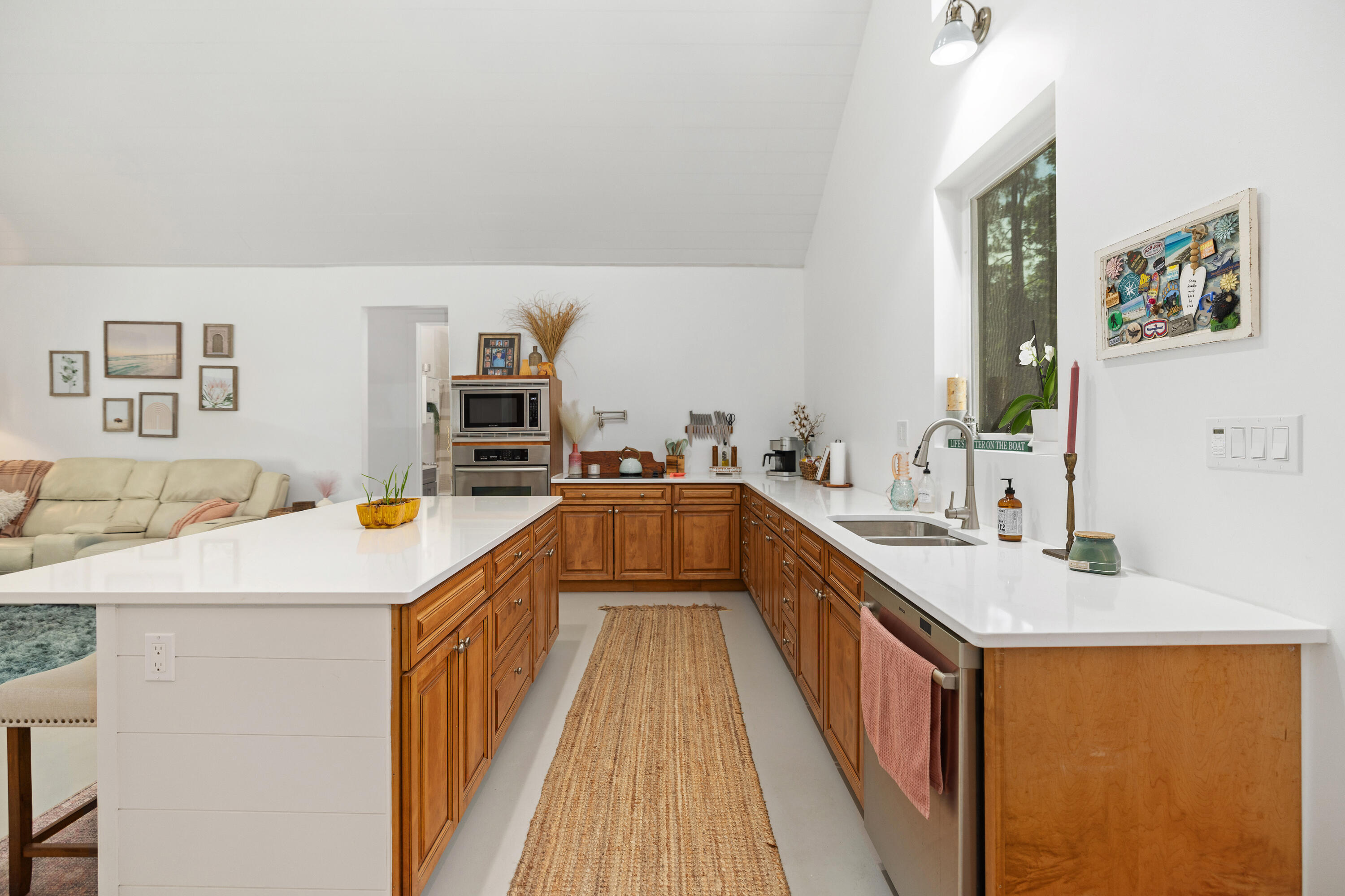 1807 Chat Holly Rd - Residential