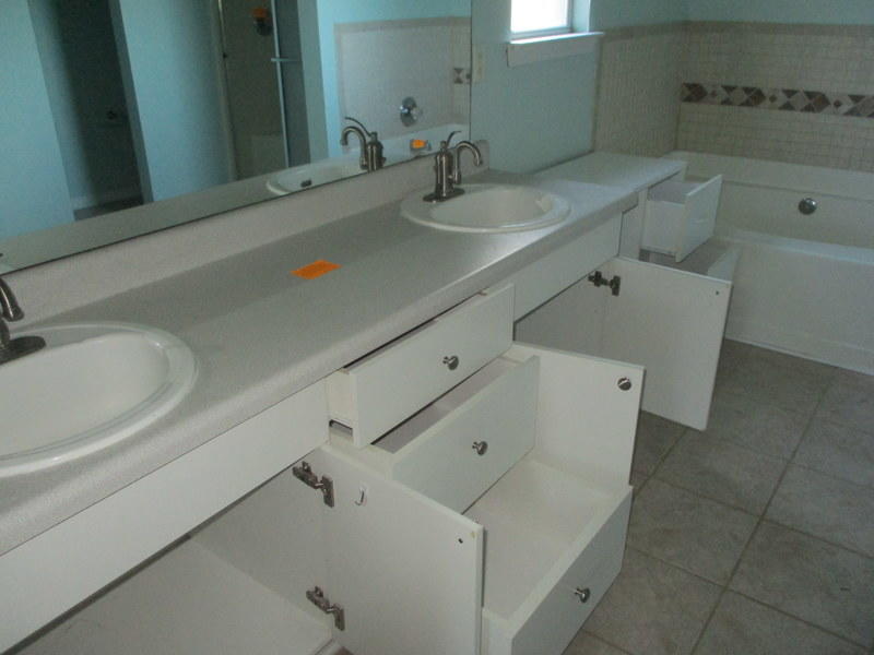 COUNTRYVIEW ESTATES 9TH ADDN - Residential