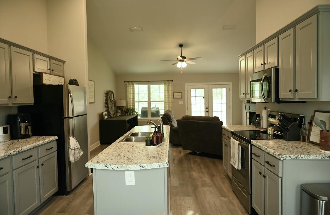 EAST BAY HEIGHTS - Residential