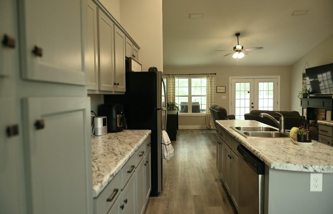 EAST BAY HEIGHTS - Residential