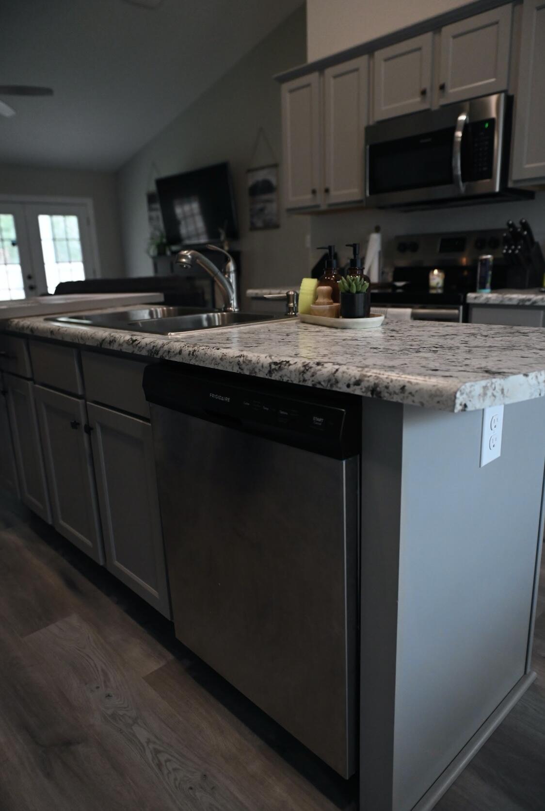 EAST BAY HEIGHTS - Residential