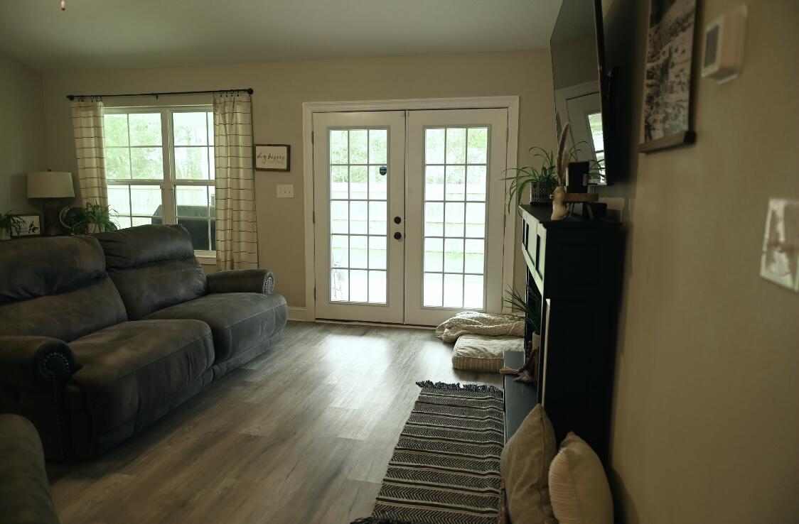 EAST BAY HEIGHTS - Residential