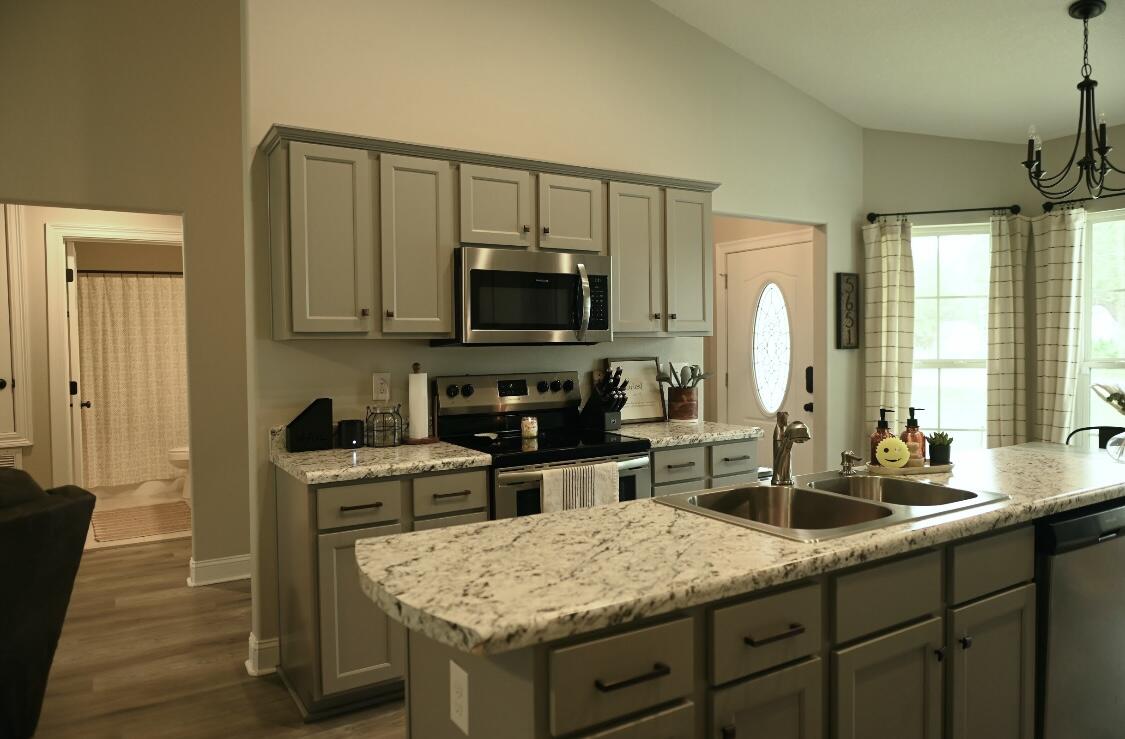 EAST BAY HEIGHTS - Residential