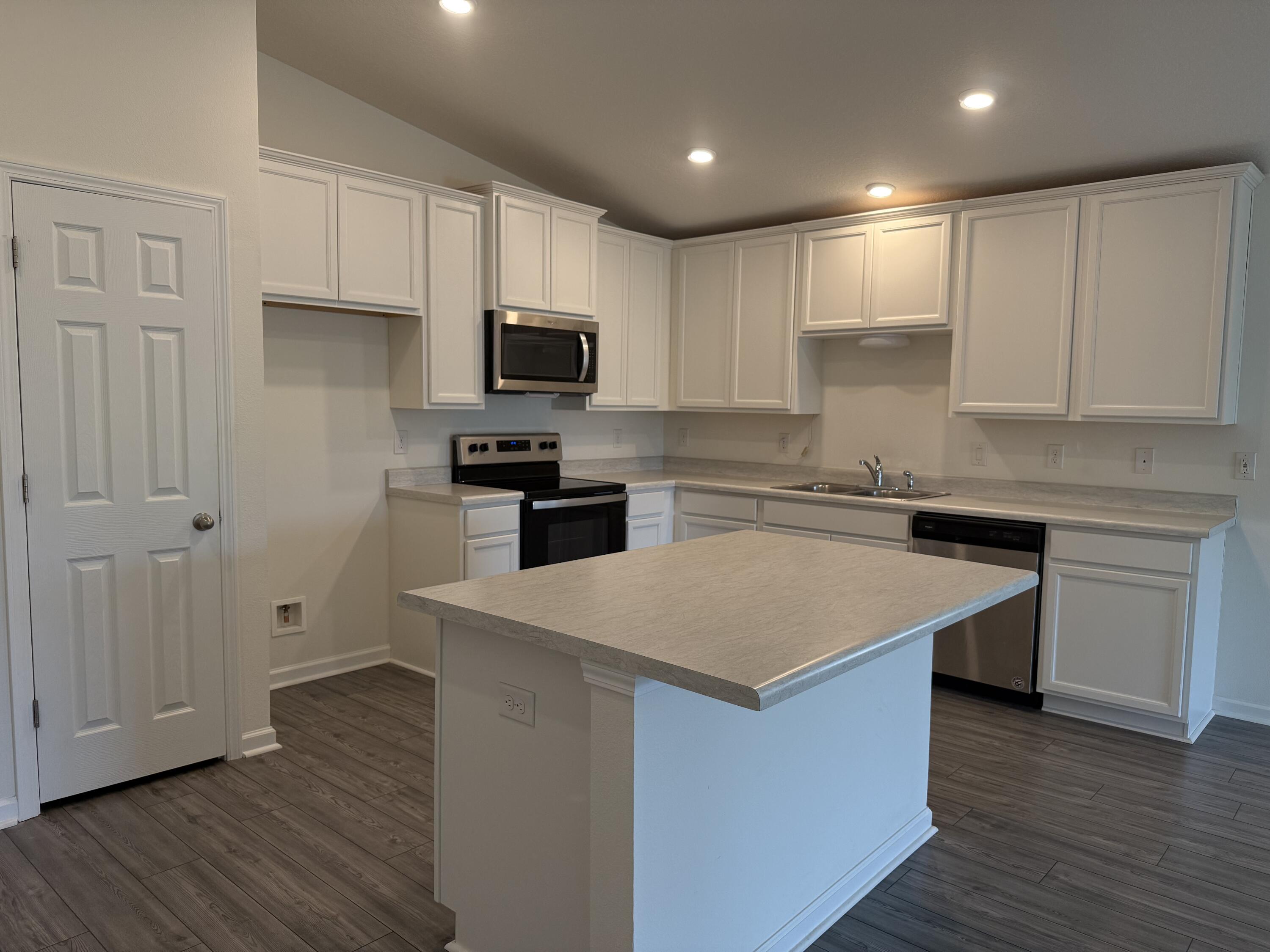Lafayette Creek Landing - Residential